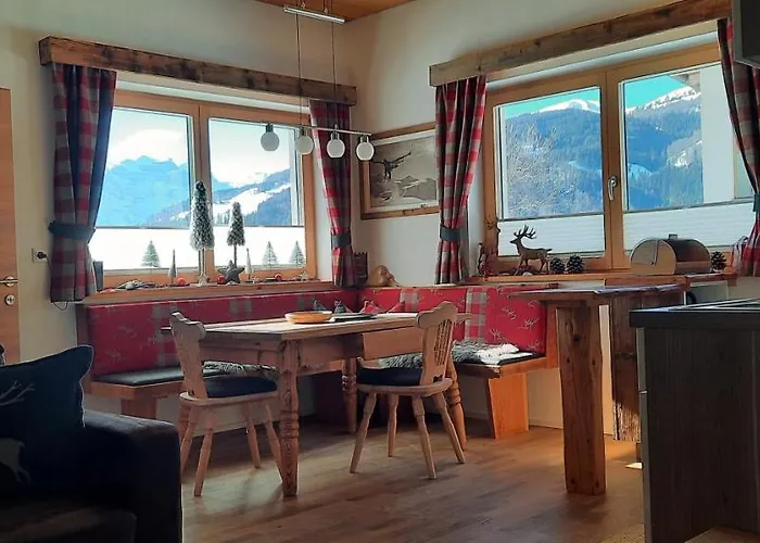 Steinhof Apartmán *